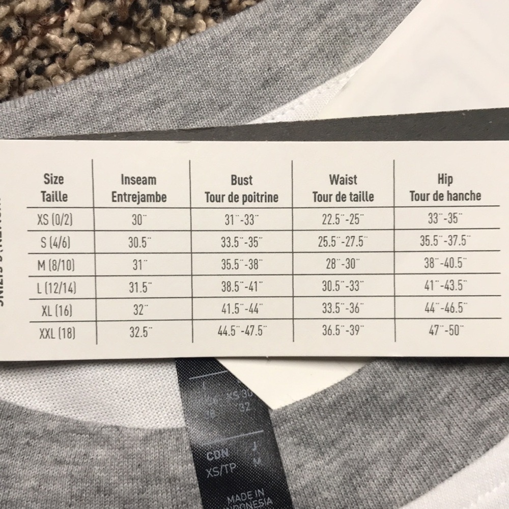 🐠Adidas Woman’s Baseball Three Stripe Baseball Tee Size XS | NWT! - Picture 4 of 4